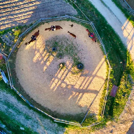 Gospodarstwo agroturystyczne Paryja